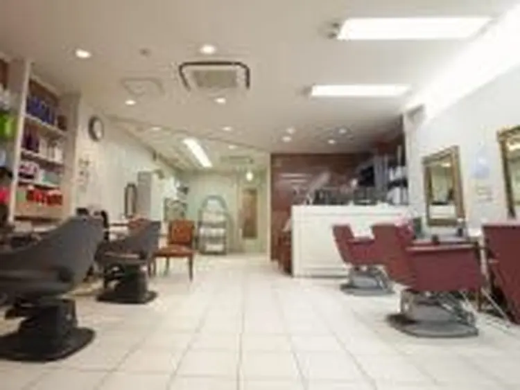 美容室PAR-TYの内観・外観2