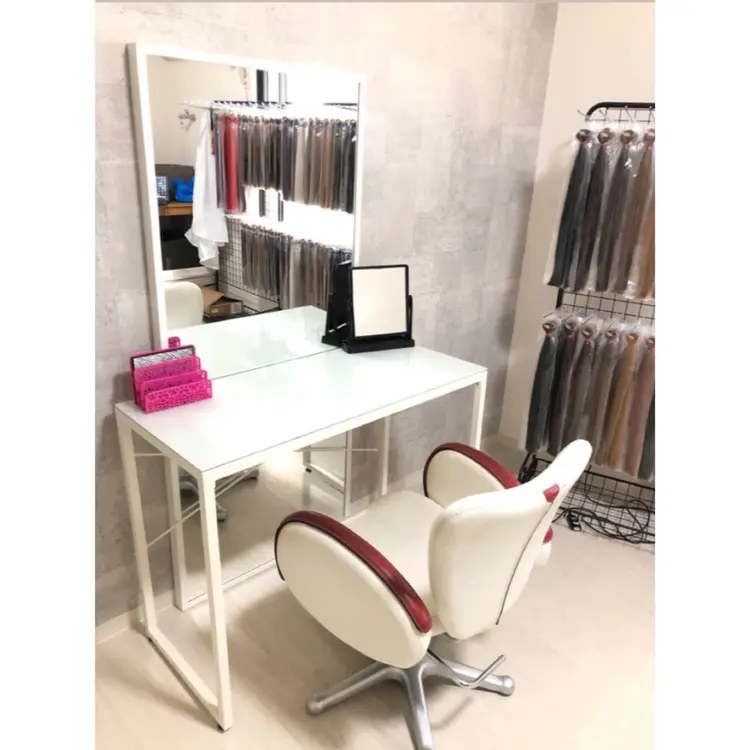 ドレスアップ神戸店の内観・外観1