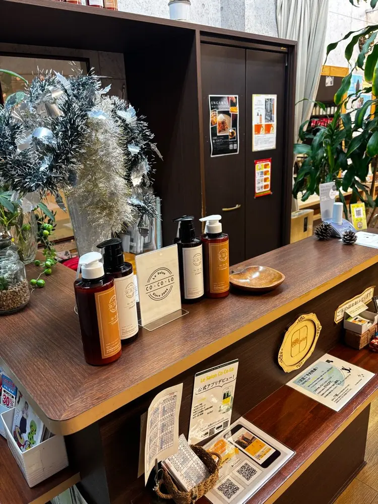 Le Salon CoCoLoの内観・外観1