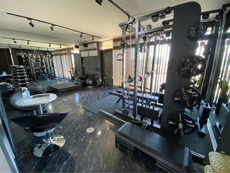 NEW FACEの内観・外観2