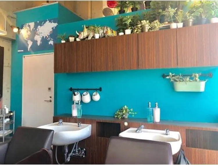 ドアベルヘアリビングの内観・外観1