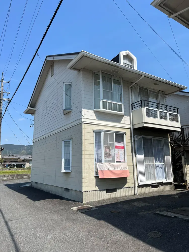 メナードフェイシャルサロン中津川苗木の内観・外観2