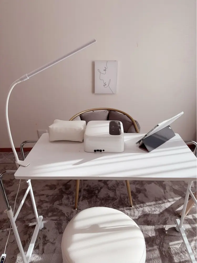 MEMI  NAILの内観・外観2