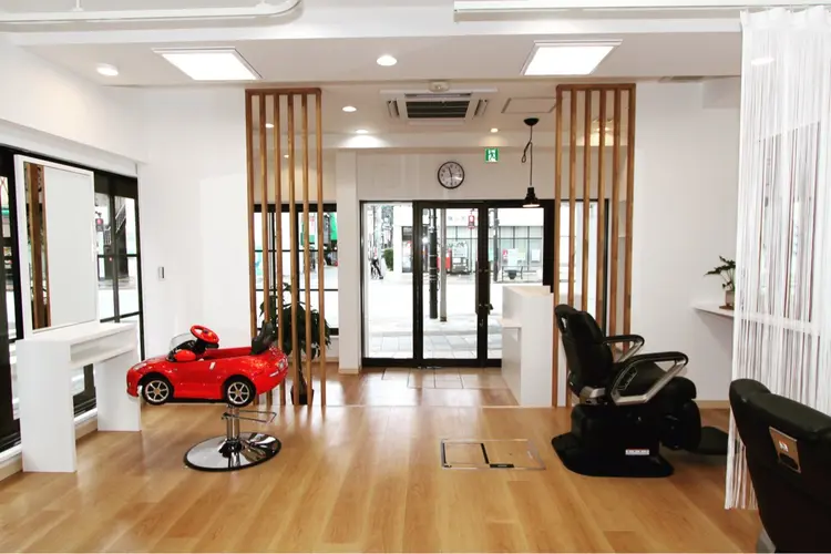 プラスト（カットモデル専用枠）の内観・外観2