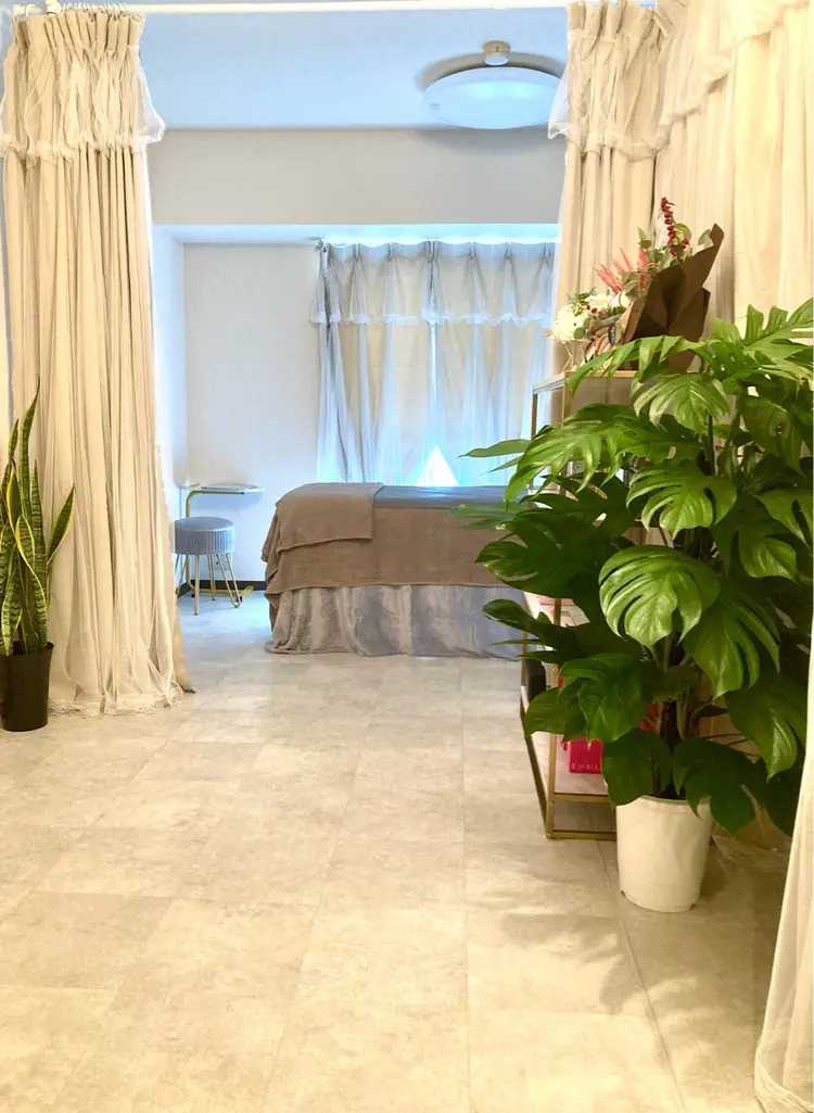 PREMIERE III 横浜　西口店の内観・外観2