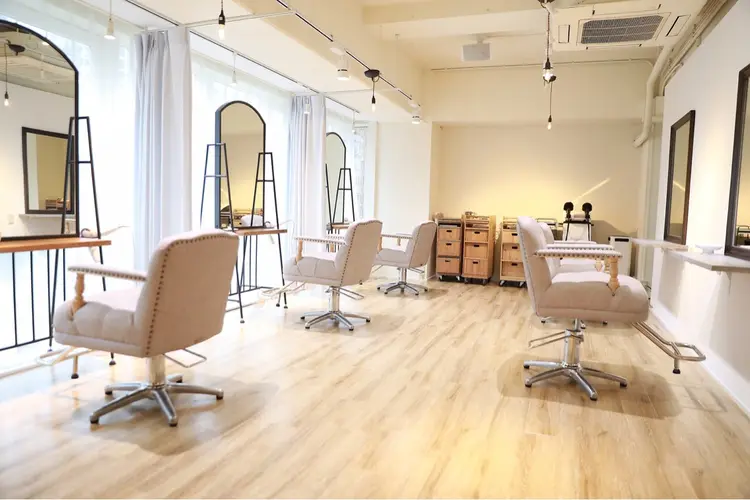 avantの内観・外観1