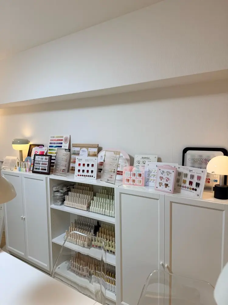 Nihonthy Nail 新宿の内観・外観1