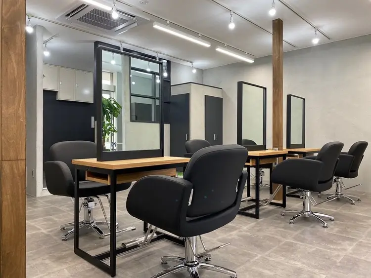 ALLEN hair 函館店 髪質改善&トリートメントの内観・外観1