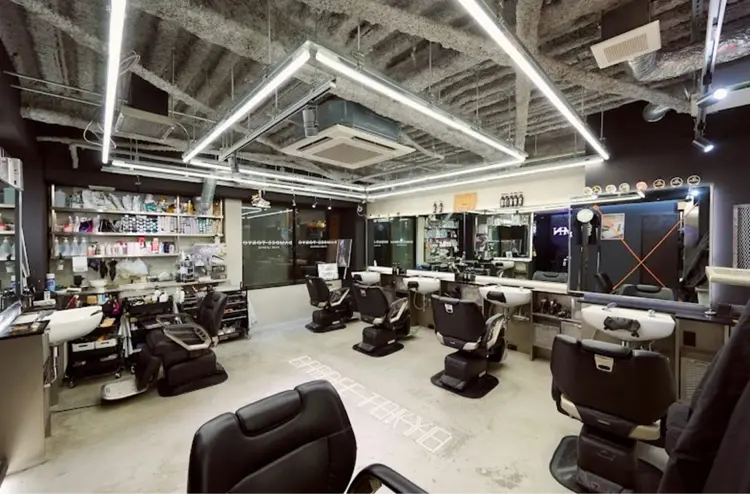 DAMDEE TOKYO HAIR LOUNGE 北千住店の内観・外観2