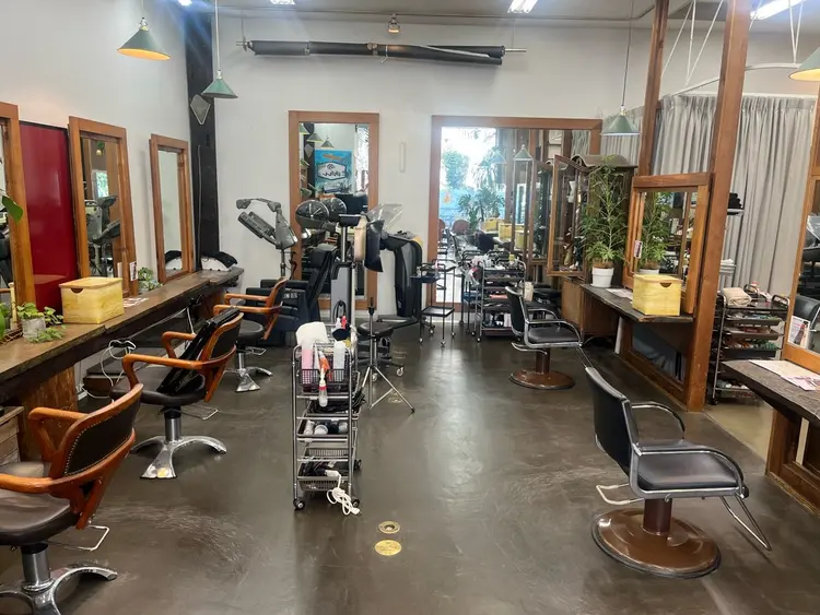 BELLの内観・外観2