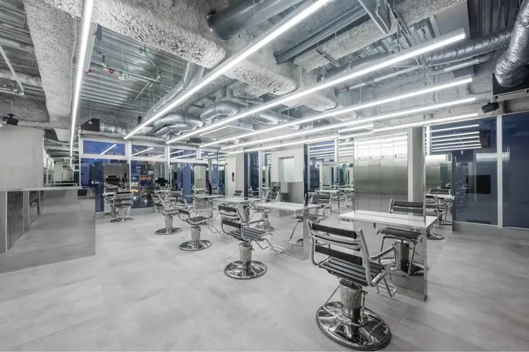 ナンバーナインの内観・外観2