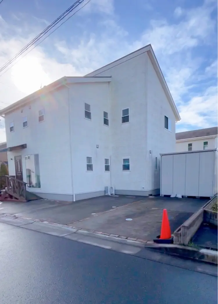 ガーランドの内観・外観1