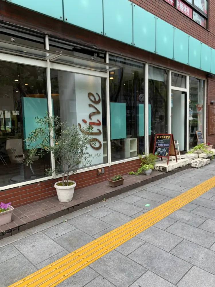 hair studio olive南森町店の内観・外観1