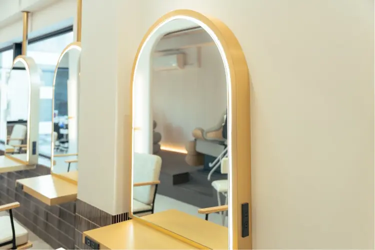 i.+ODORIの内観・外観1