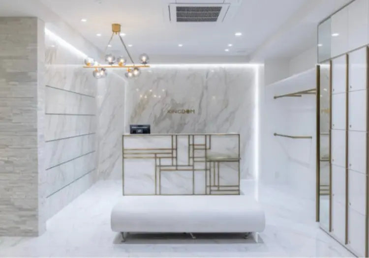 KINGDOMアルーア店の内観・外観1