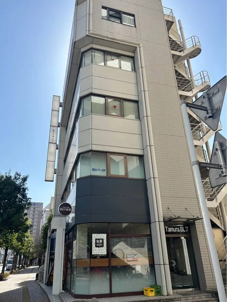 ロレインブロウ高崎店の内観・外観1