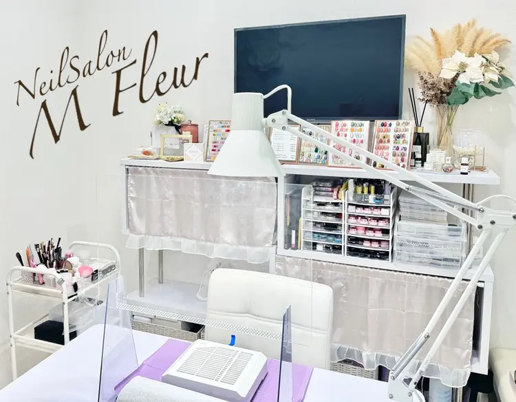 NailSalon M Fleur（ネイルサロンエムフルール）の内観・外観1