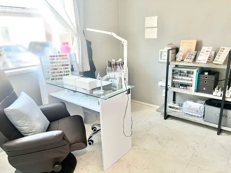private nail salon ARCHEの内観・外観1