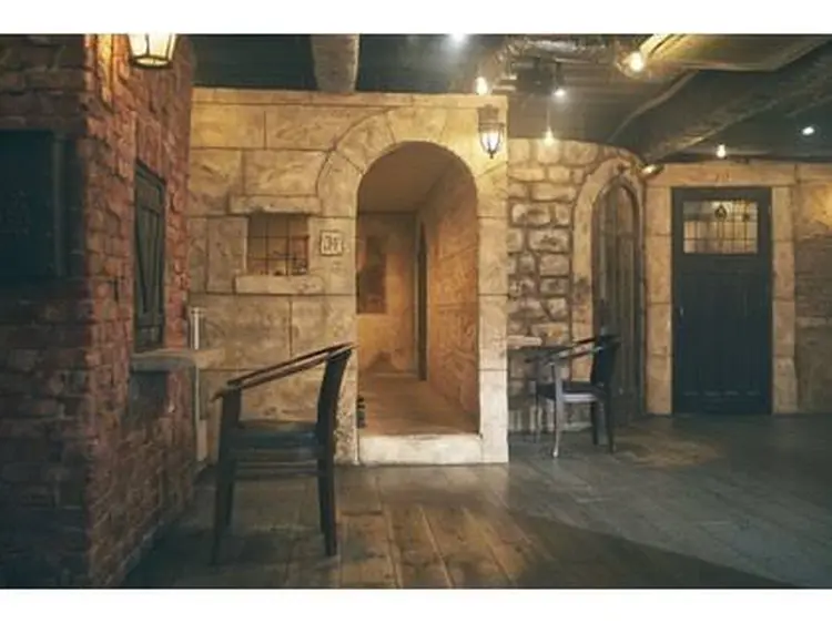 カライングの内観・外観1