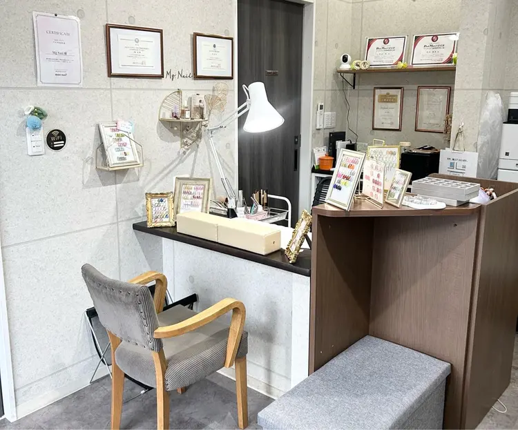 Mg Nailの内観・外観2