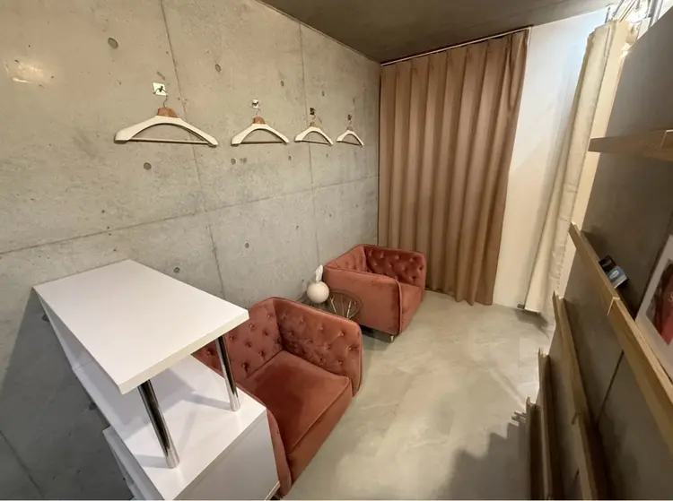 Esthetic Salon L&の内観・外観2