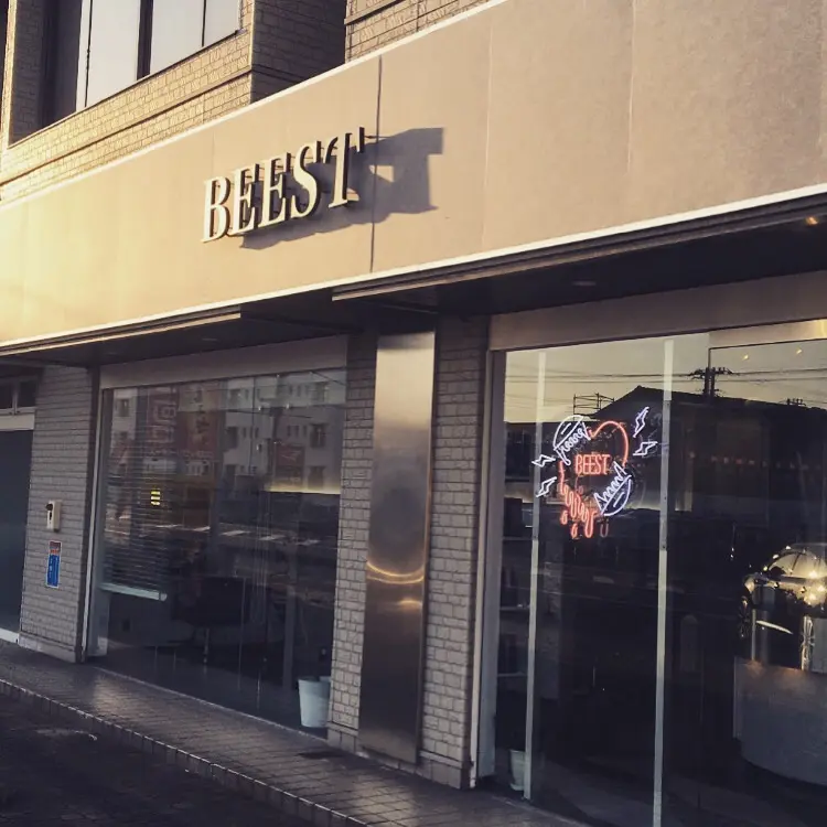 ビーストの内観・外観1