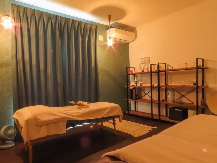 enzima MOAIの内観・外観2