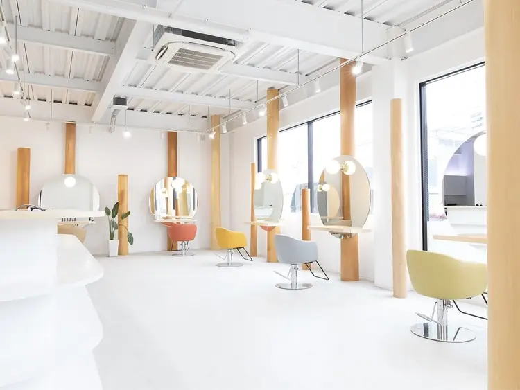 美容室HUE【ヒュー】の内観・外観1