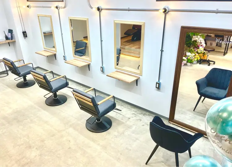 THE DAYの内観・外観2