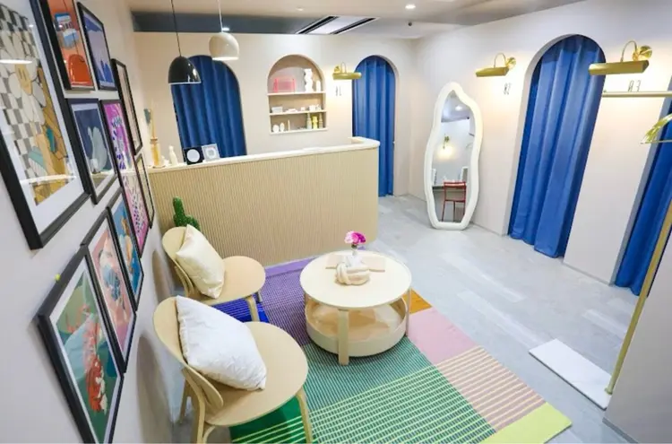 アイブロウサロン WHITE EYE 仙台店の内観・外観1