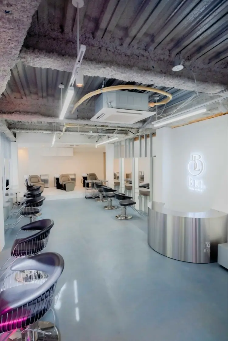 BELの内観・外観1