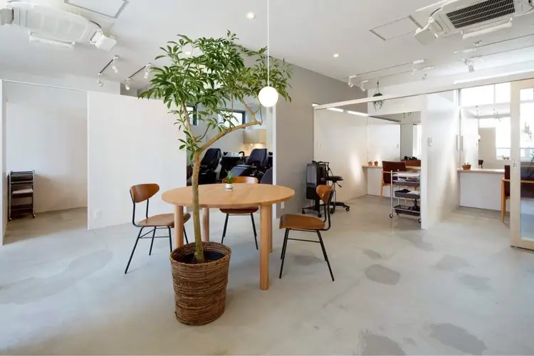 RiRe share salonの内観・外観1