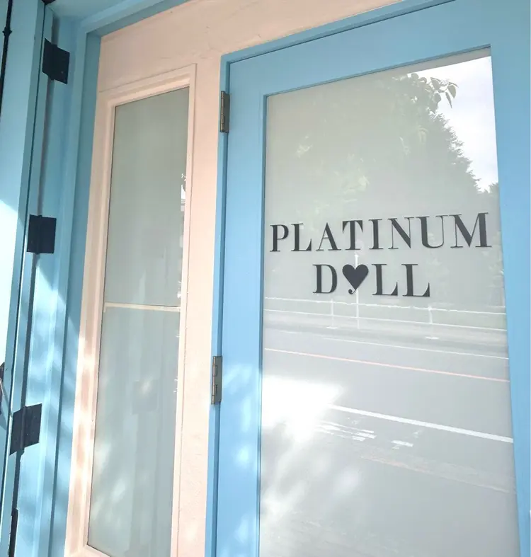 プラチナムドール豊田店の内観・外観1