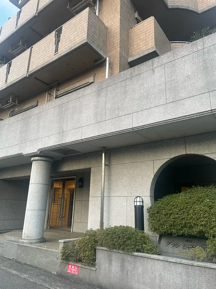 TERRACE NAILの内観・外観2