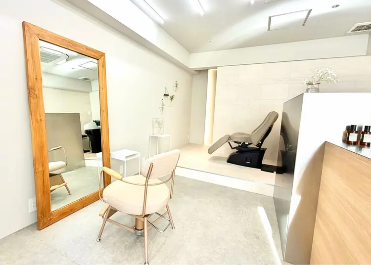 SHIKI hair&makeの内観・外観1