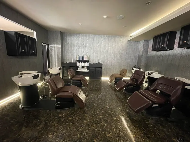 design salon LIAの内観・外観3