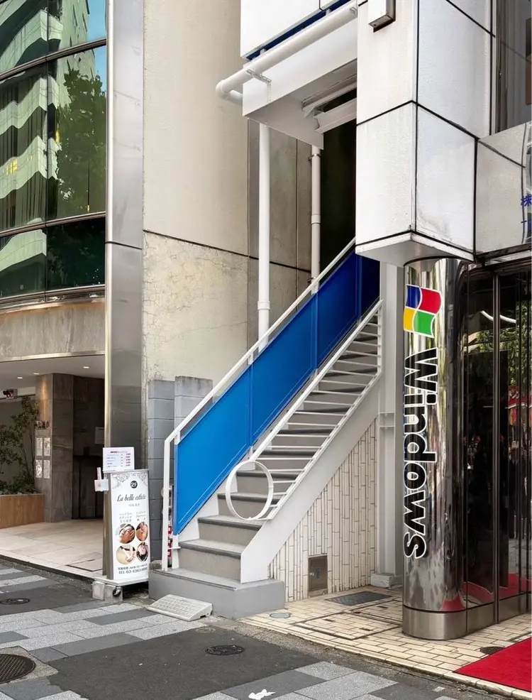 ベルエス新宿御苑前店の内観・外観2