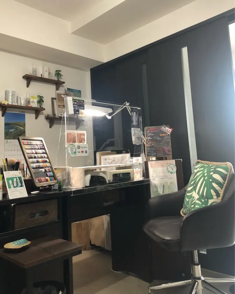 NailMAHALOの内観・外観2