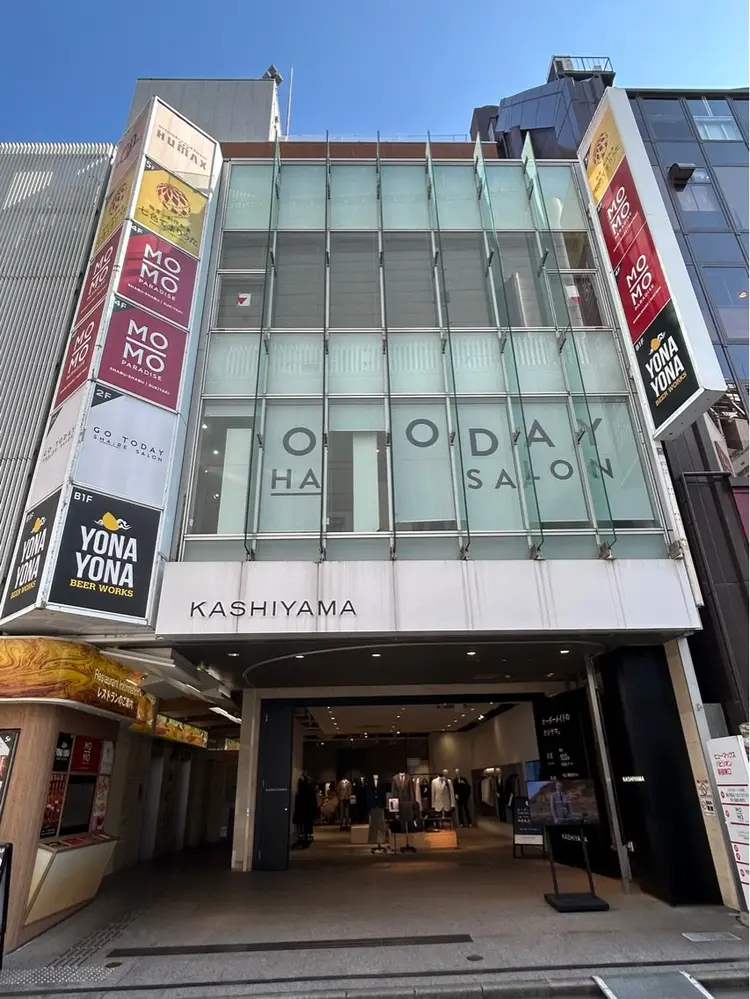 GO TODAY SHAiRE SALON新宿Aura店の内観・外観2