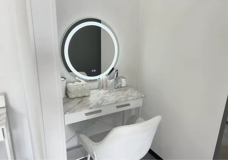 韓国式まつ毛×眉毛専門店 WHITE LASHの内観・外観3