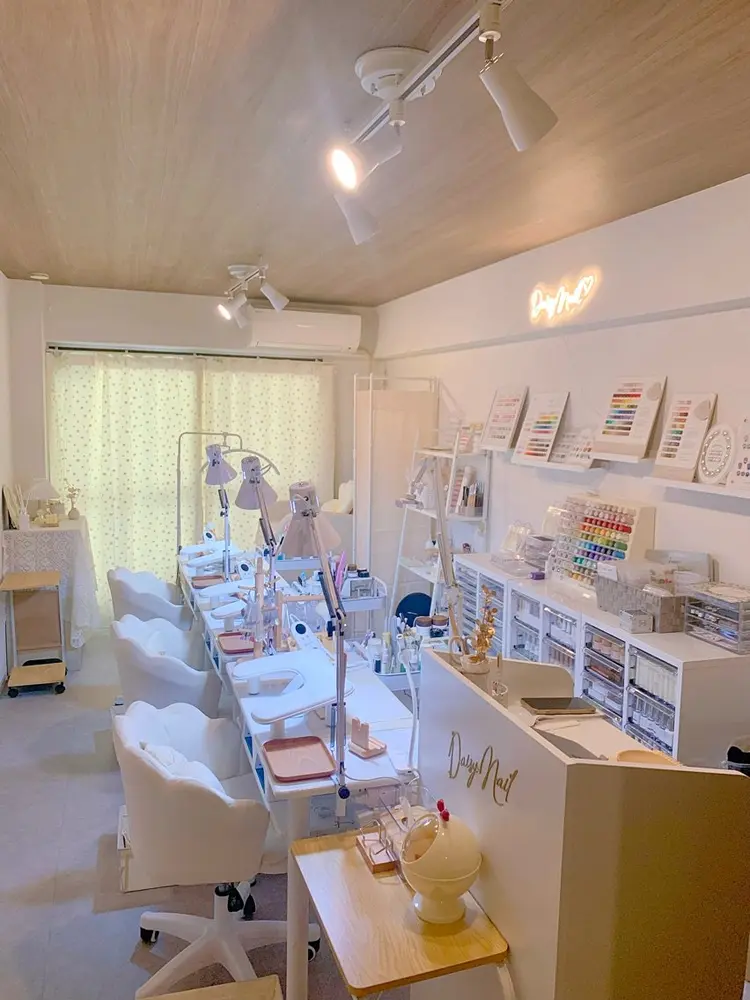 DAISY NAIL STUDIOの内観・外観1