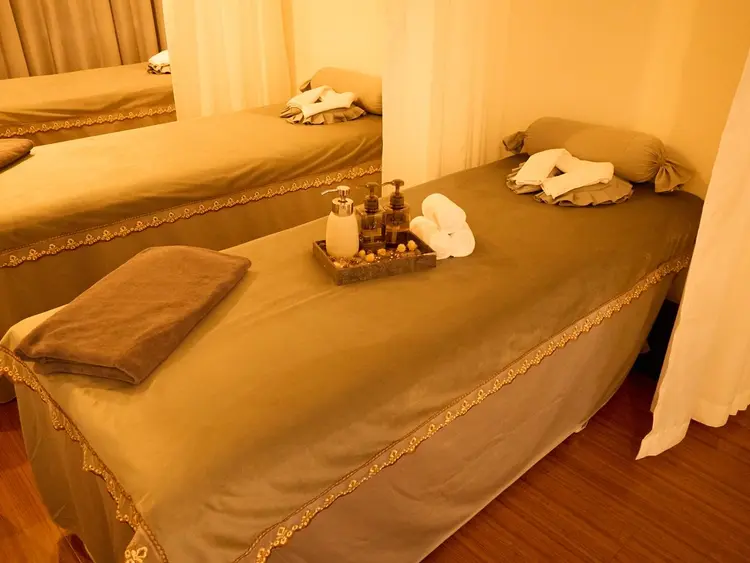 カルネスト リラクゼーションの内観・外観1