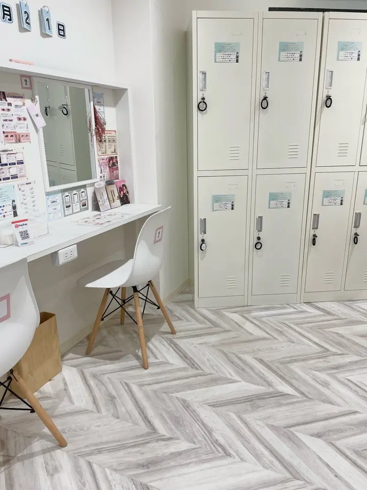 E'CREA豊中店の内観・外観2