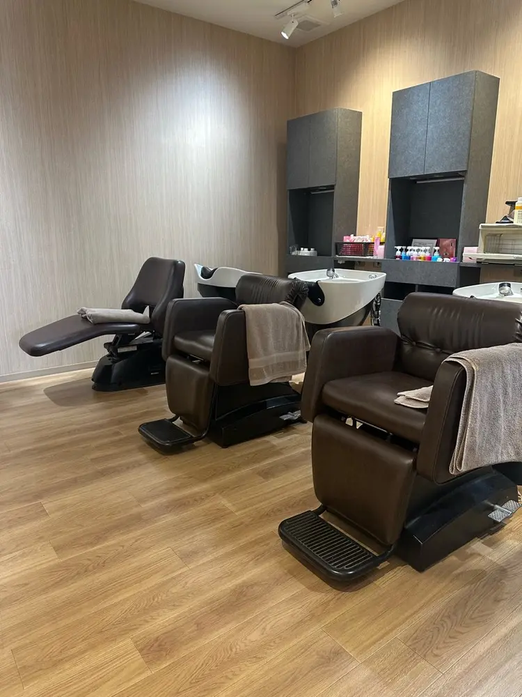 hair&eyelash Truthの内観・外観3