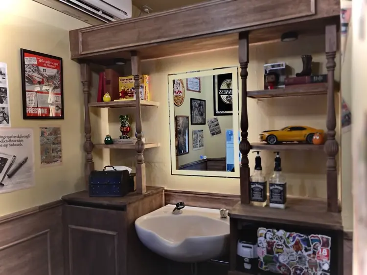 Tokyo Barber VASH北千住店の内観・外観2