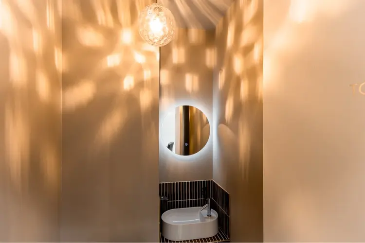 CODE.LINE 戸田公園店の内観・外観3