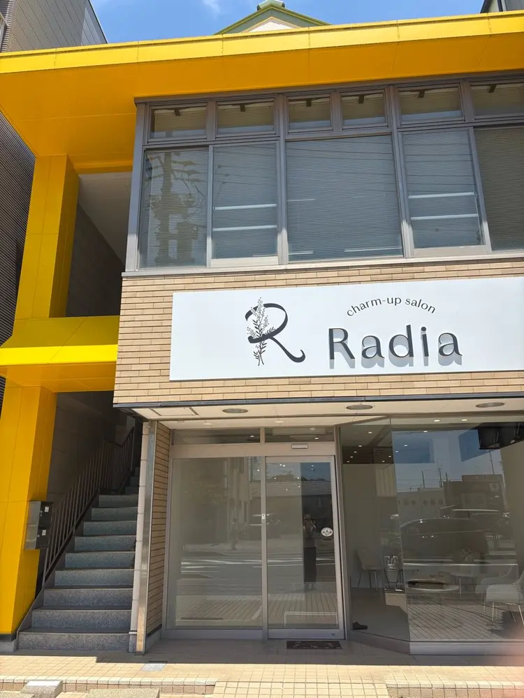 charm-up salon  Radiaの内観・外観3