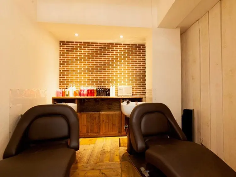 New-LineGINZAの内観・外観2