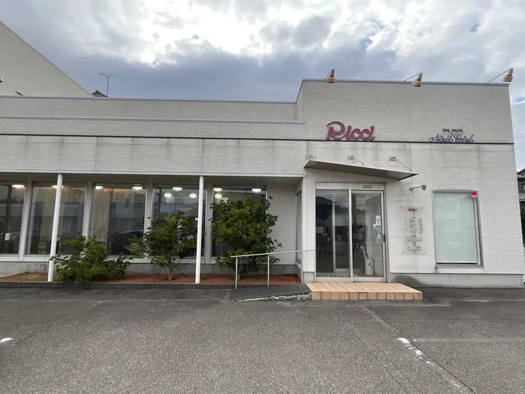 Ricci小針店の内観・外観1