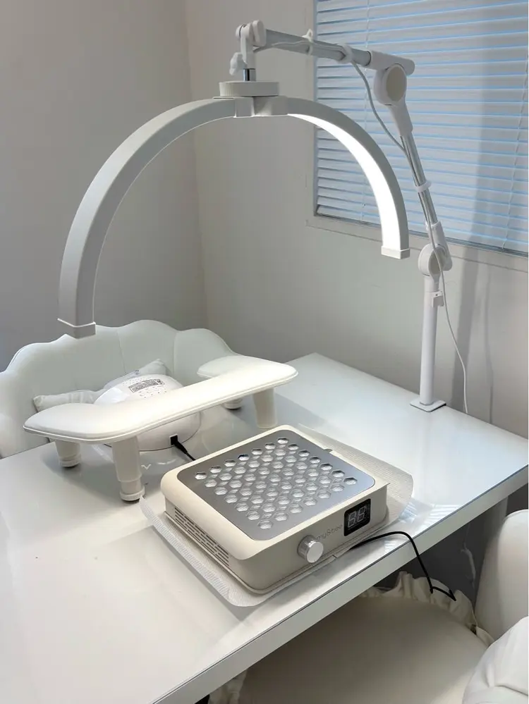 Nail Salon Épurerの内観・外観1